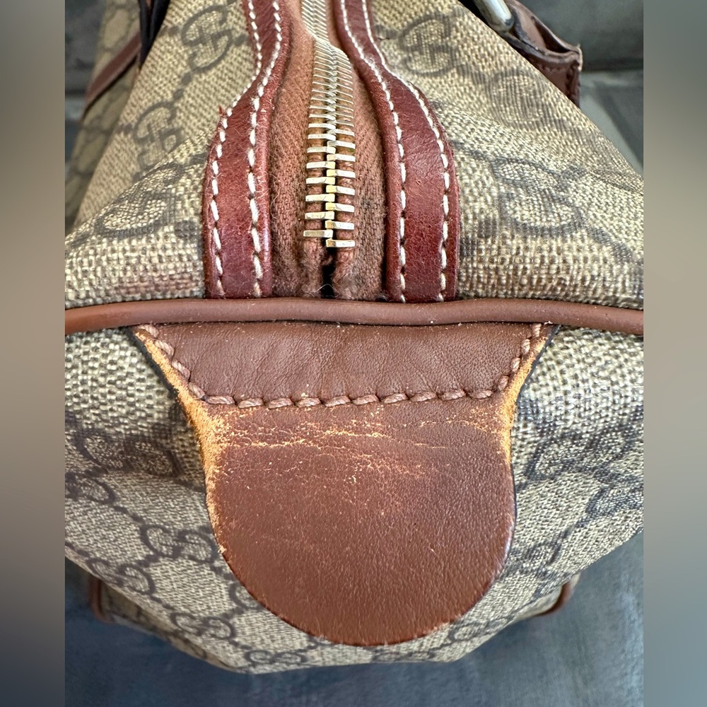Pre-loved Authentic Gucci Vintage GG Supreme Medium Joy Boston Bag - Picture 16 of 16